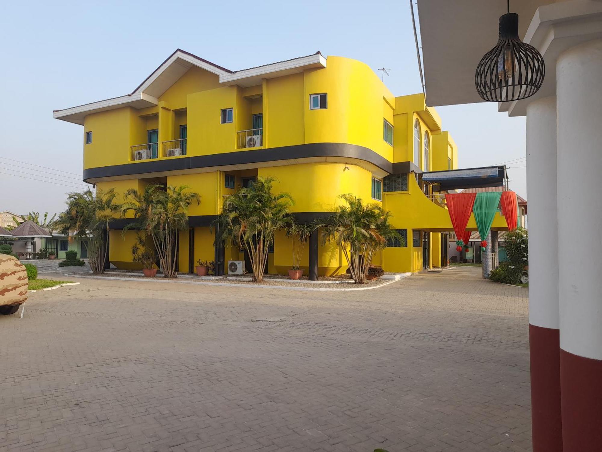 Brookvale Hotel Weija Exterior photo