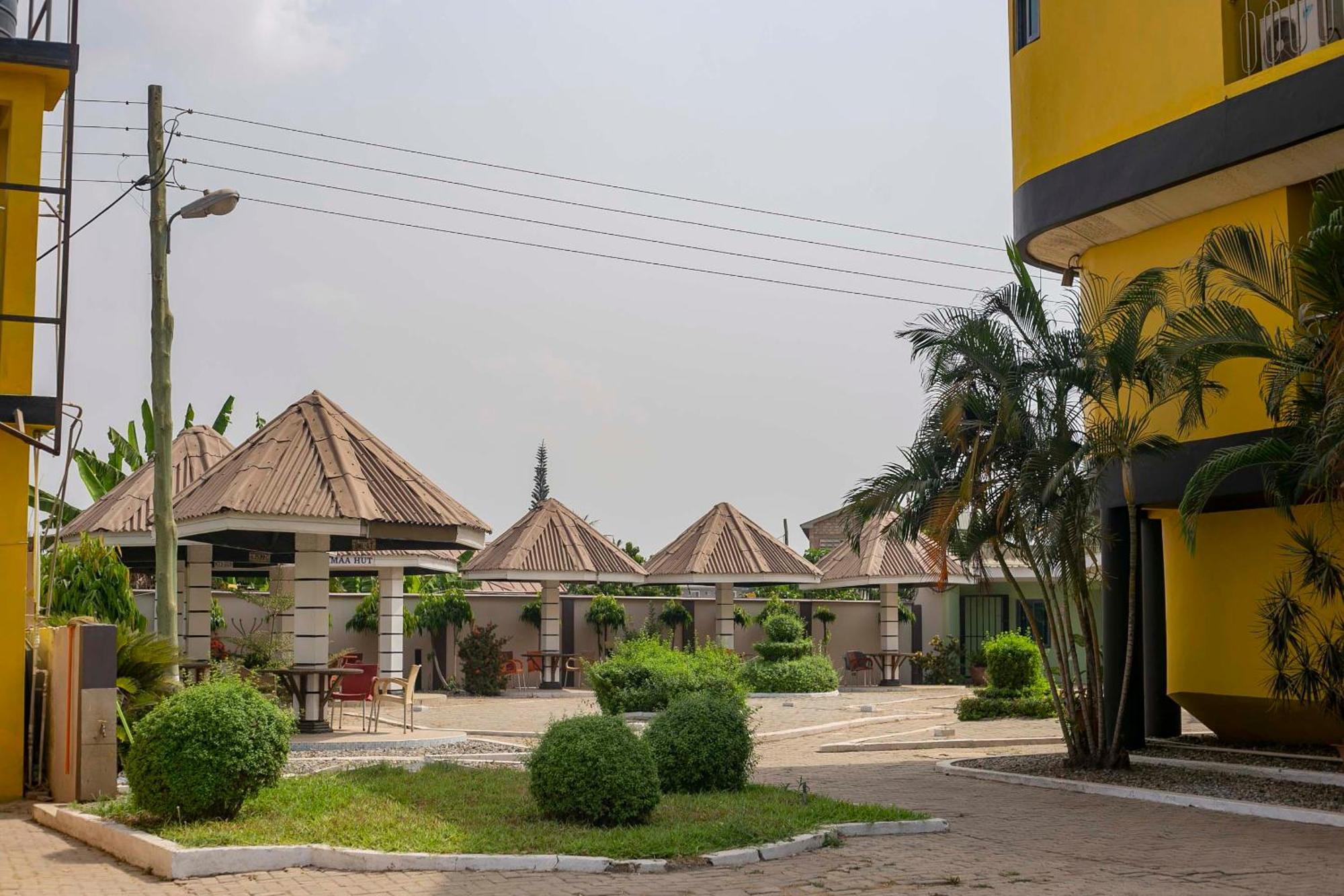Brookvale Hotel Weija Exterior photo
