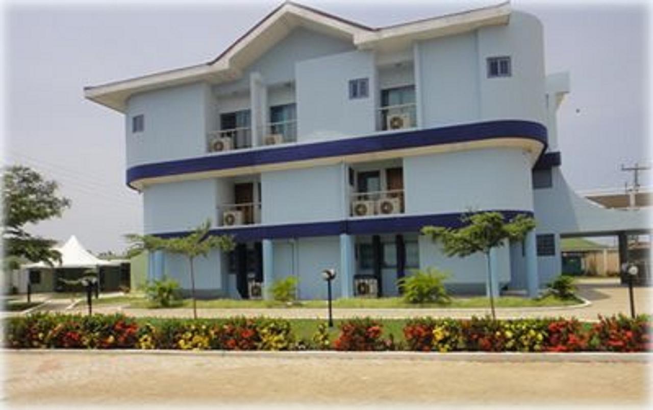 Brookvale Hotel Weija Exterior photo